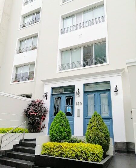 VENDO, Excelente dúplex con terraza, 4 dorm. Calle Samuel Marquez 149, San Antonio, Miraflores